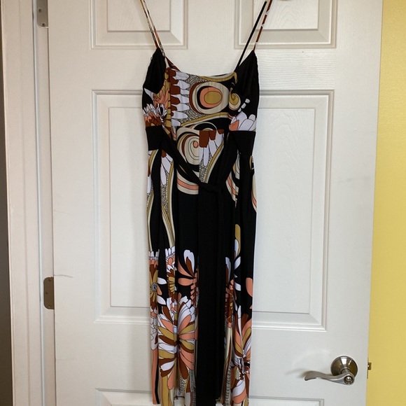 Spring dress - Picture 4 of 4